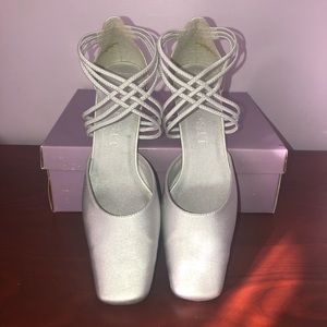 👠Silver Strappy Heels👠